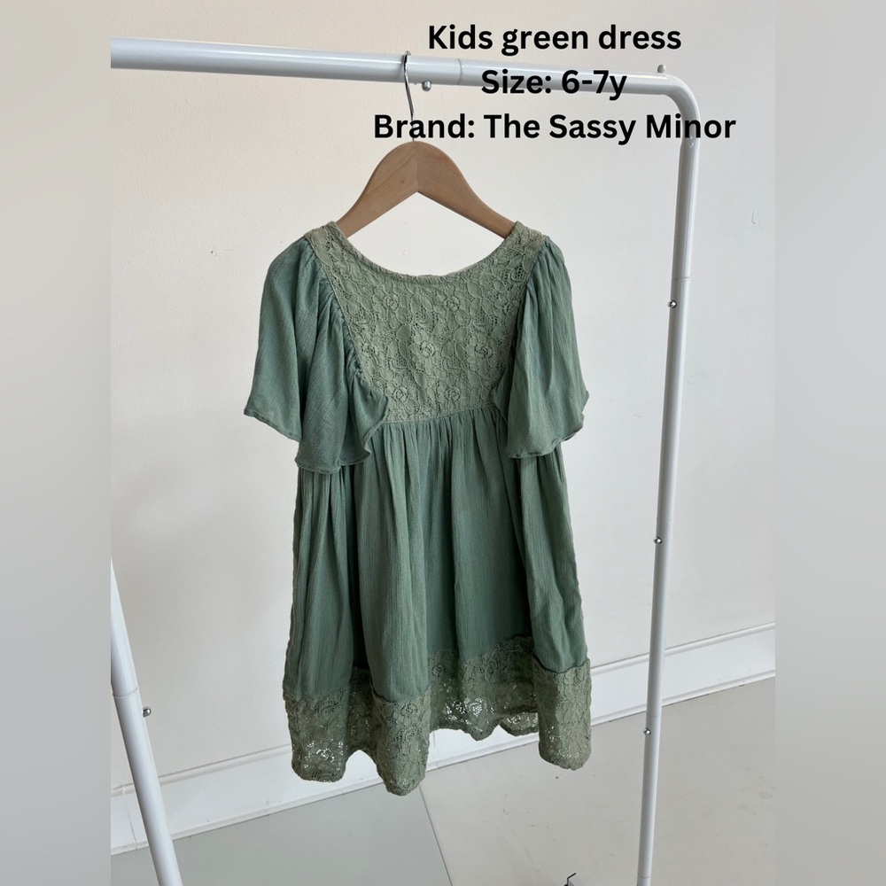 Kids green dress